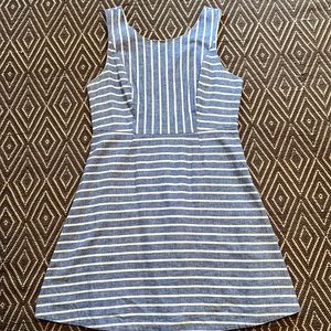 Vineyard Vines blue and white stripe dress